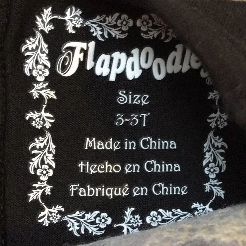 NWT Flapdoodle’s girls sequence star top